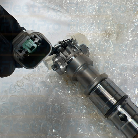 Navistar DT570 fuel injector