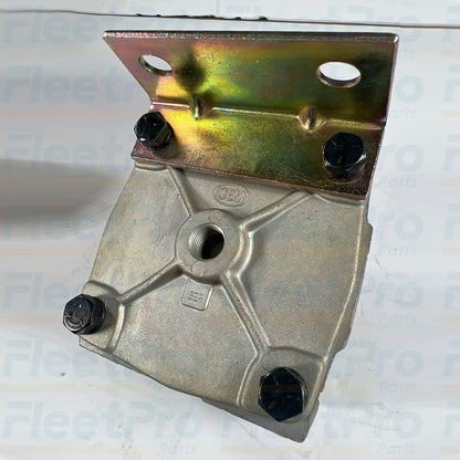 R-12 relay valve with horizontal delivery ports