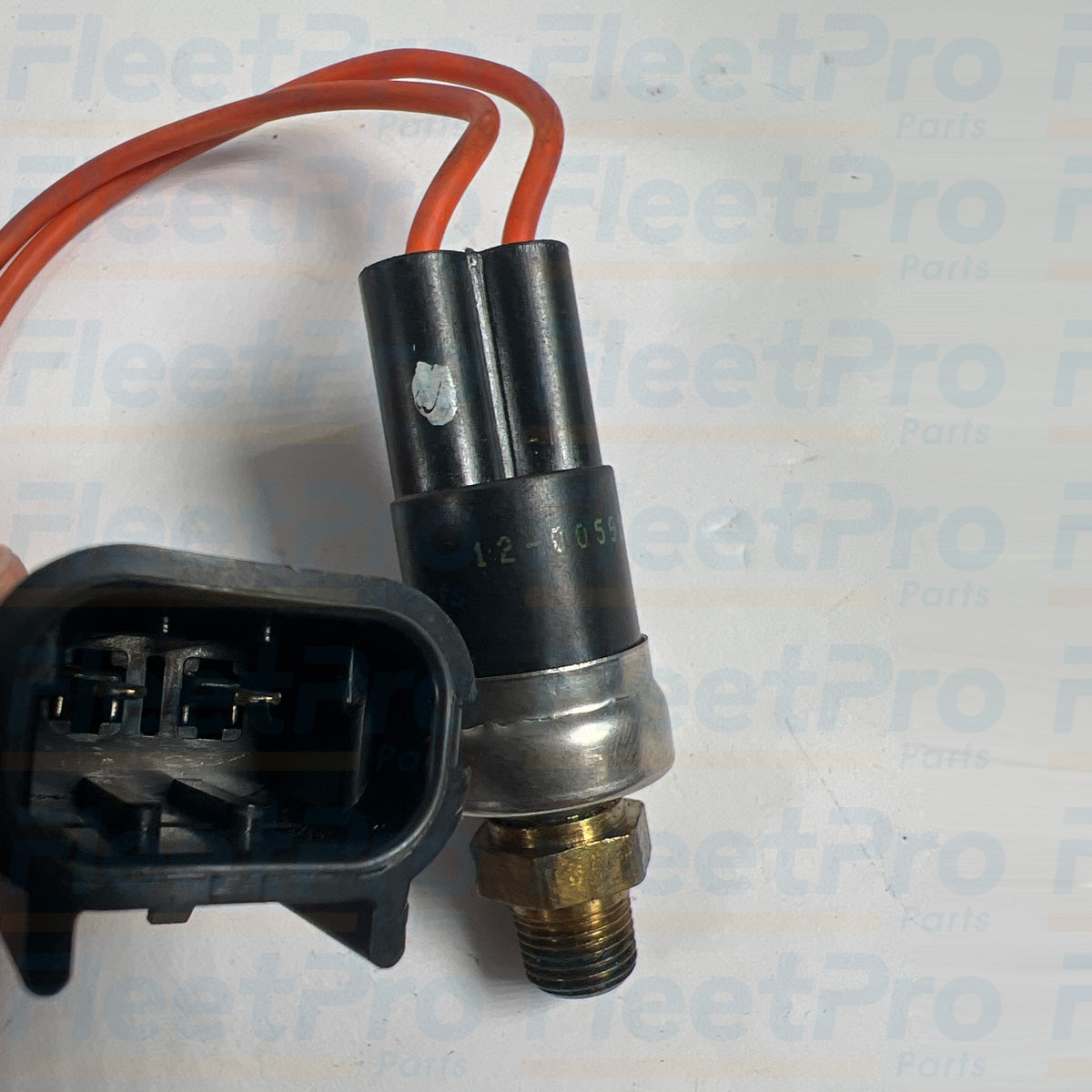 Side profile of oil pressure switch