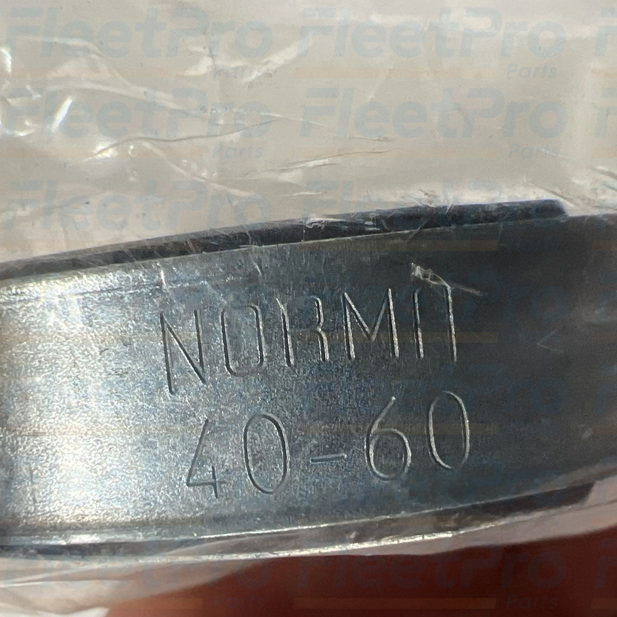 International no crimp hose clamp 1893703C1