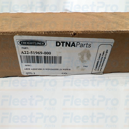 Driver and passenger wiper arms for Freightliner Columbia
