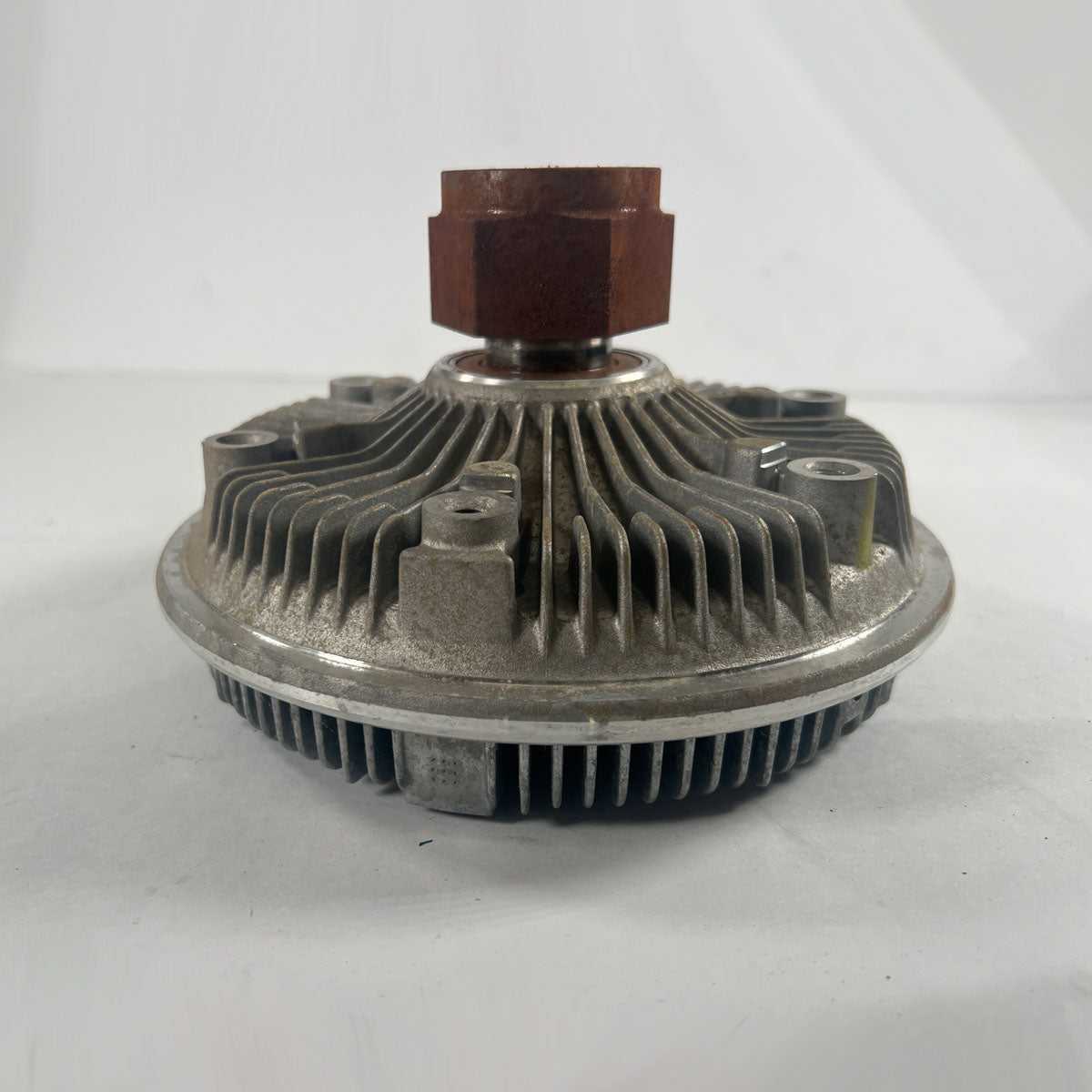 Threaded mounting nut hub interface detail on BorgWarner 010021314B fan clutch backplate