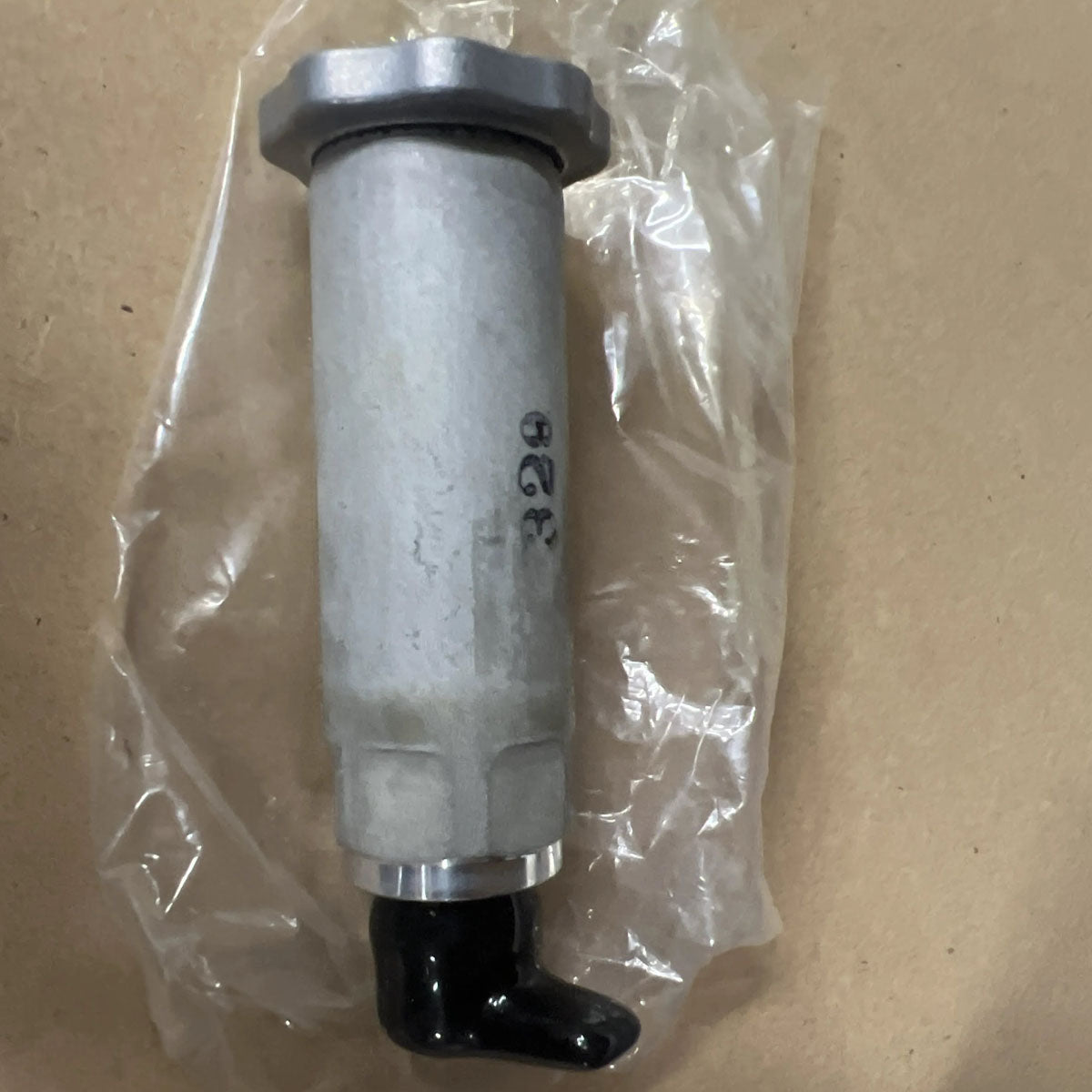 Genuine Carrier Transicold 25-38666-11 manual fuel priming pump full front view