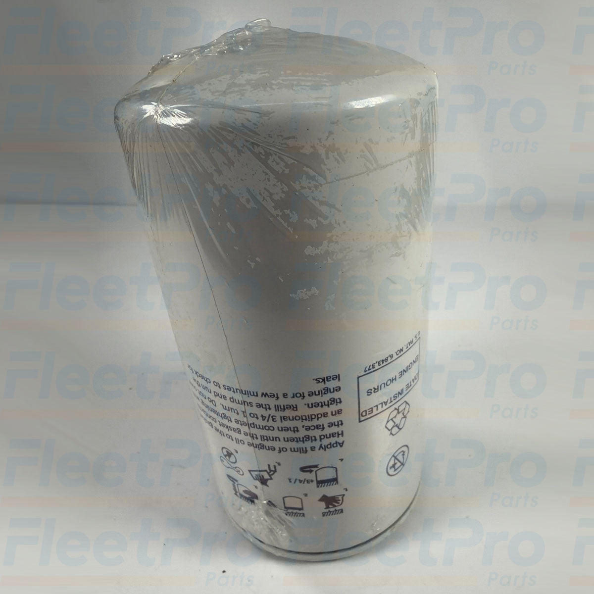 Top thread plate and synthetic rubber gasket detail on Carrier 30-01121-00 oil filter