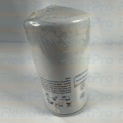 Top thread plate and synthetic rubber gasket detail on Carrier 30-01121-00 oil filter