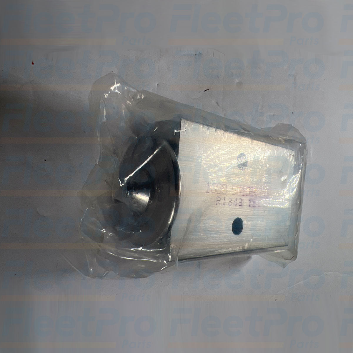 Commercial truck A/C valve RF90520431