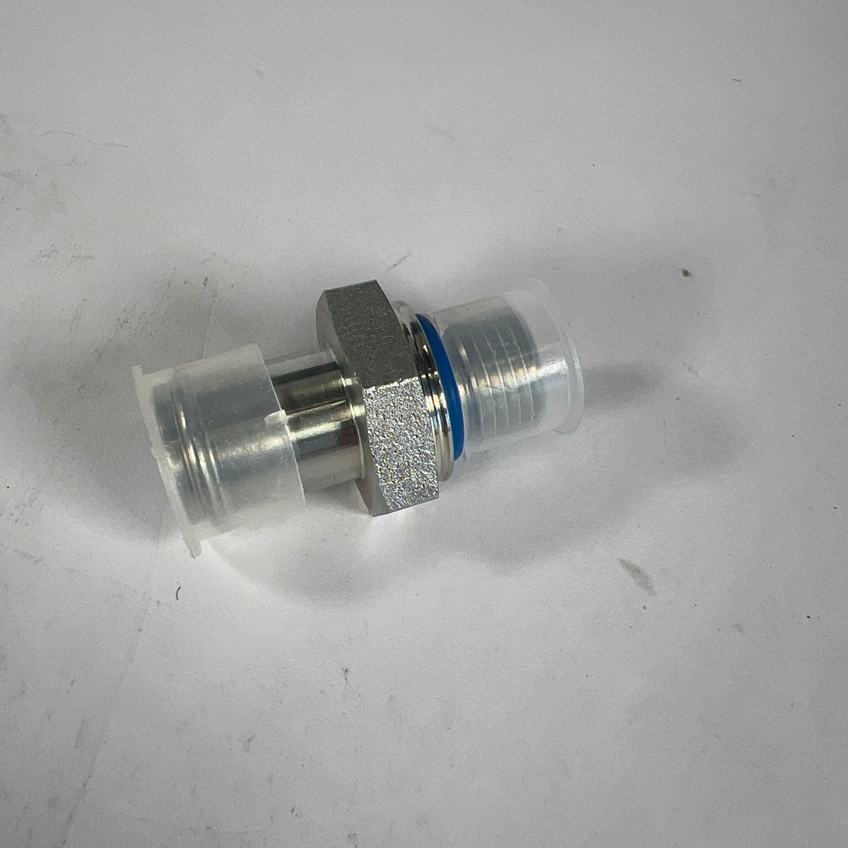Cummins 3954648 multi-purpose hose connector