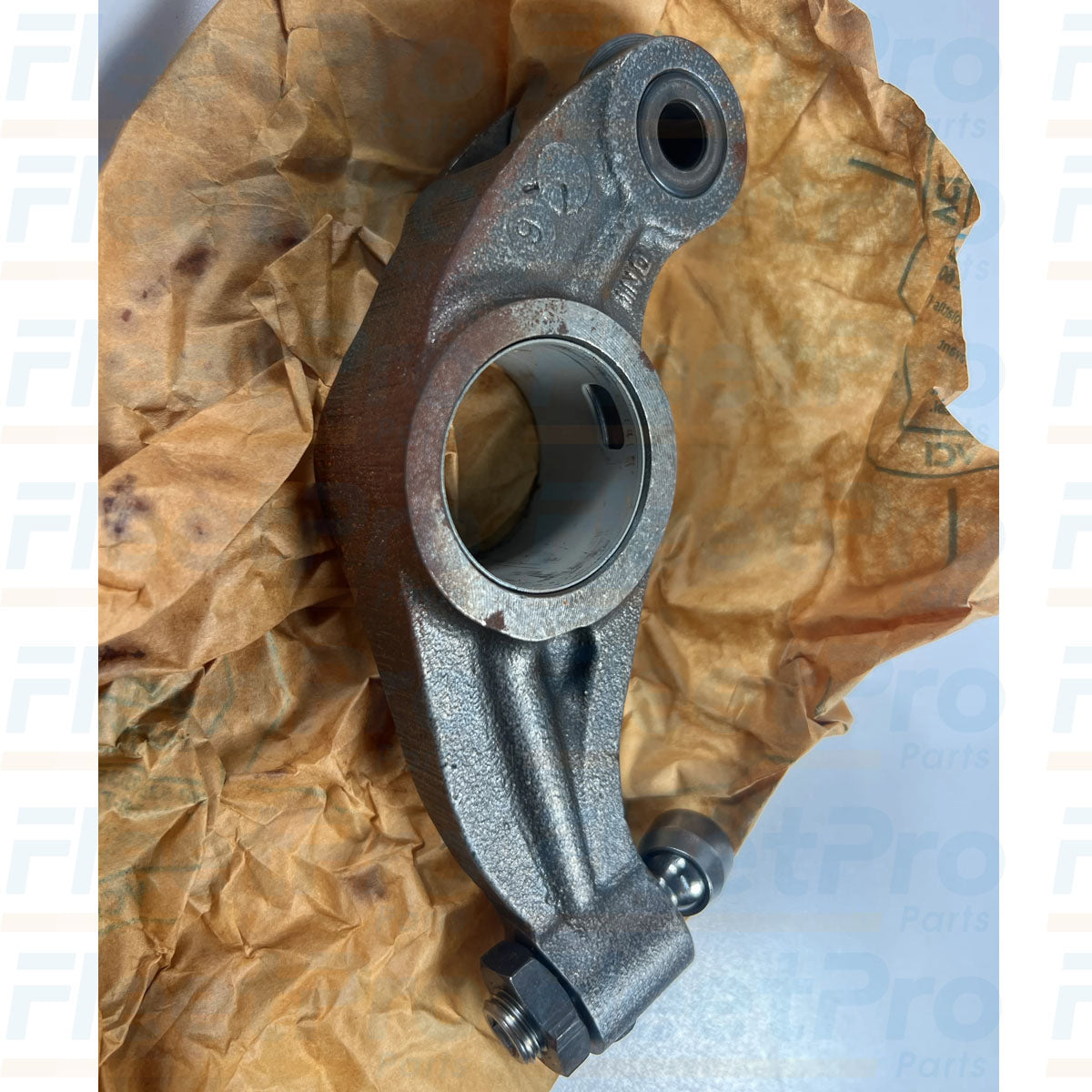 Heavy-duty replacement engine rocker arm Cummins part number 4386046
