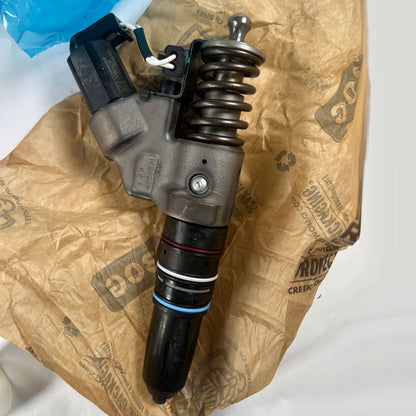 Genuine Cummins 4902921PX fuel injector front view