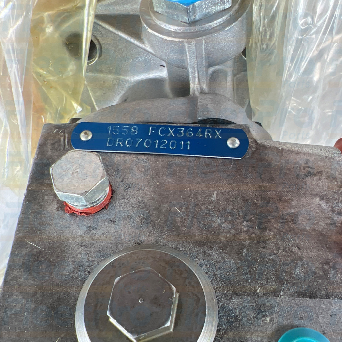 Side view Cummins FCX364RX diesel fuel pump