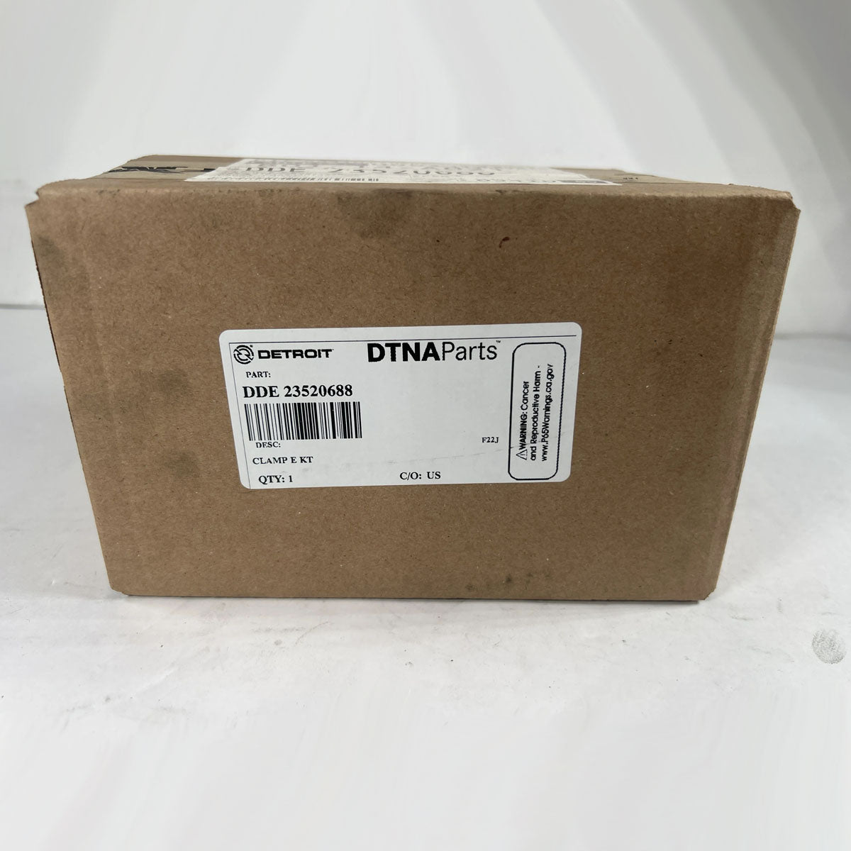 Detroit Diesel 23520688 coolant clamp and hose kit