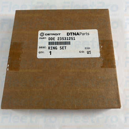 Oil control ring and expander spring included in Detroit Diesel 23531251 set