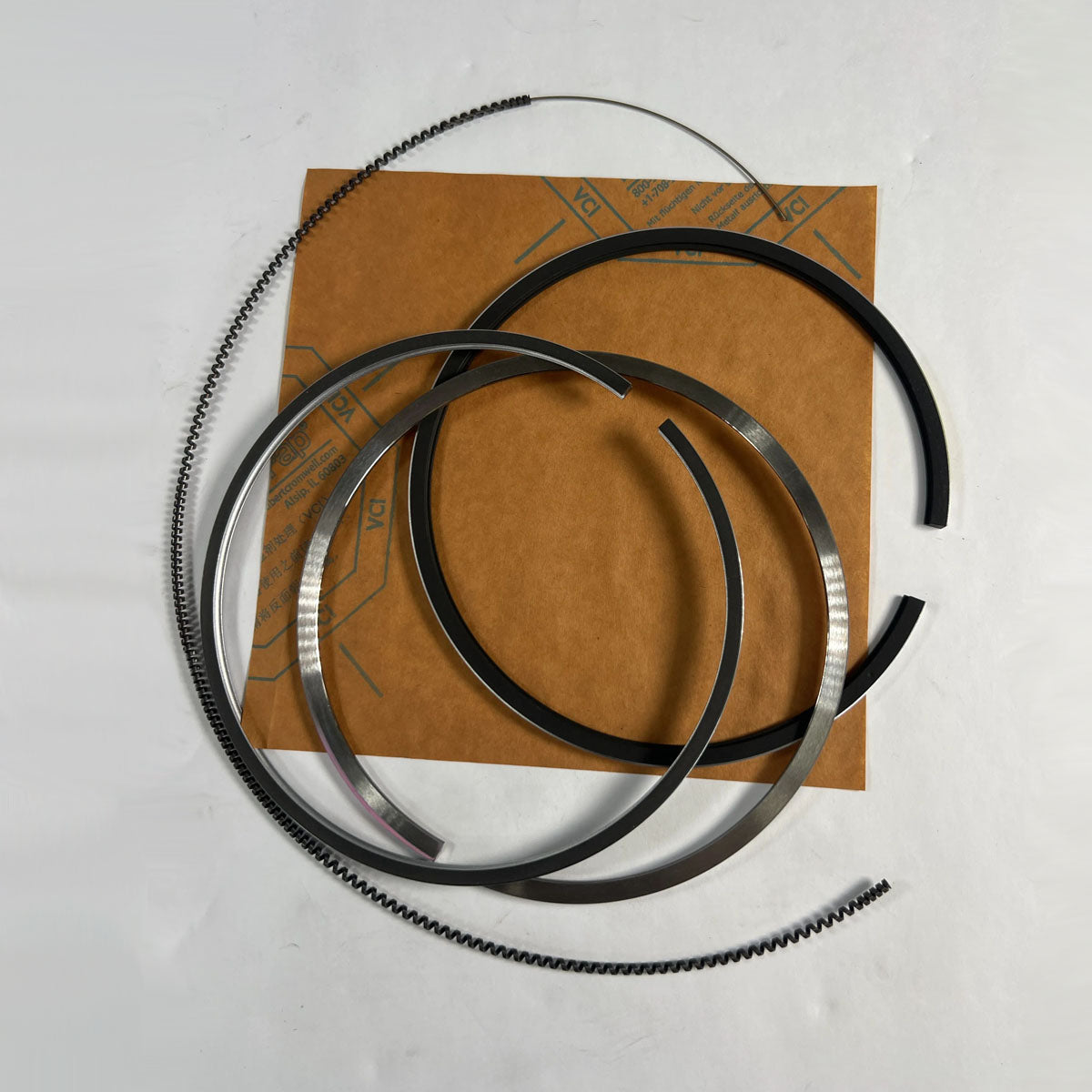 Detroit Diesel 23531251 piston ring set for Series 60 12.7L engine overhaul