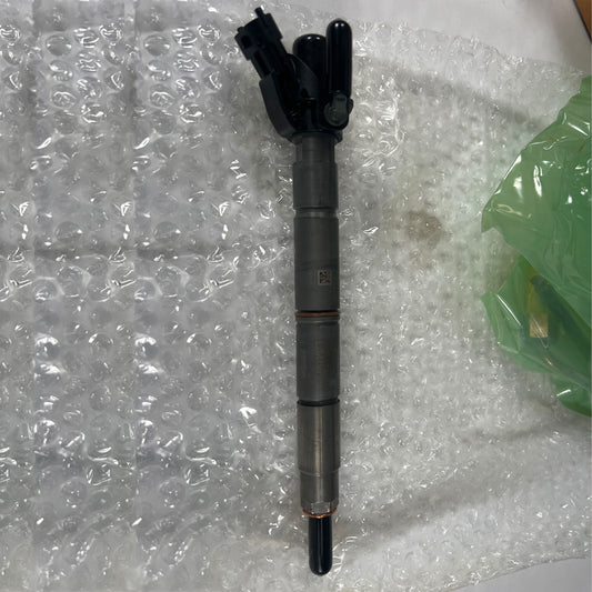 Diamond Advantage DA2251036 reman fuel injector front view