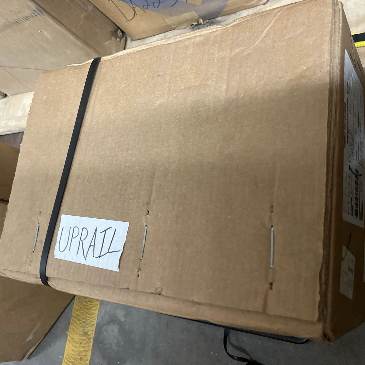 Protective shipping box and genuine Diamond Advantage manufacturer part label for DA2251072