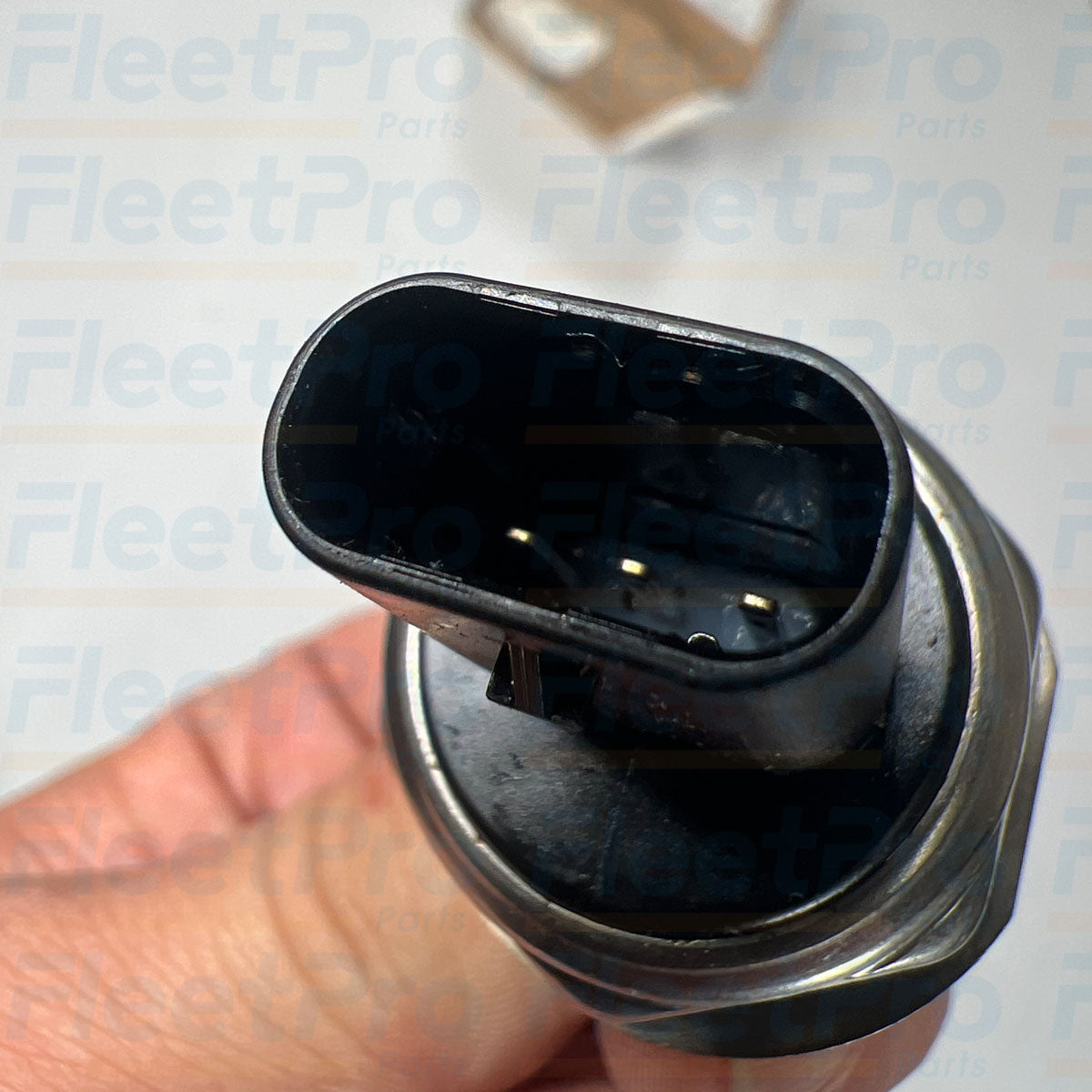 Diesel fuel rail pressure transducer