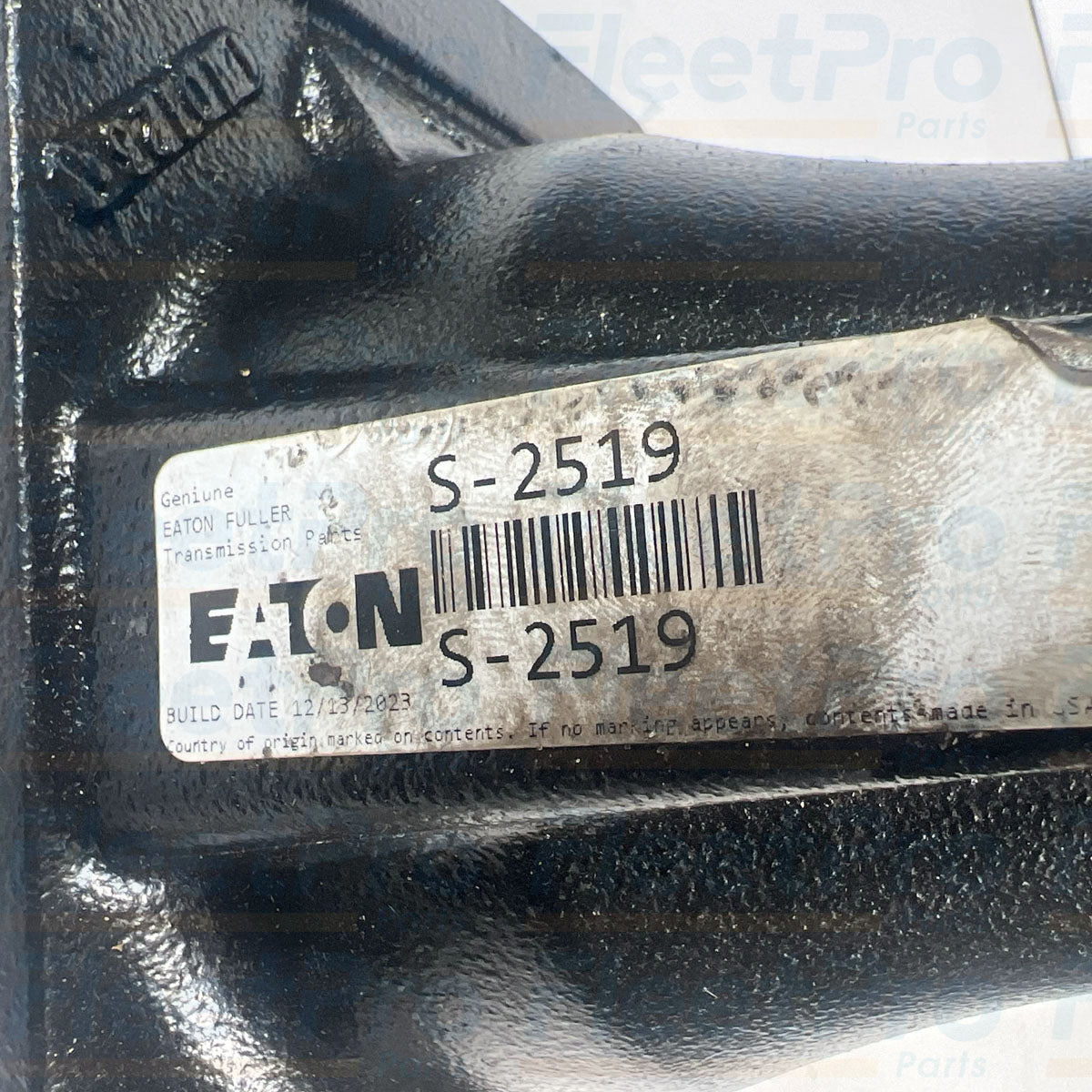 Close-up view of interior pivot socket on Eaton Fuller FULS2519 housing