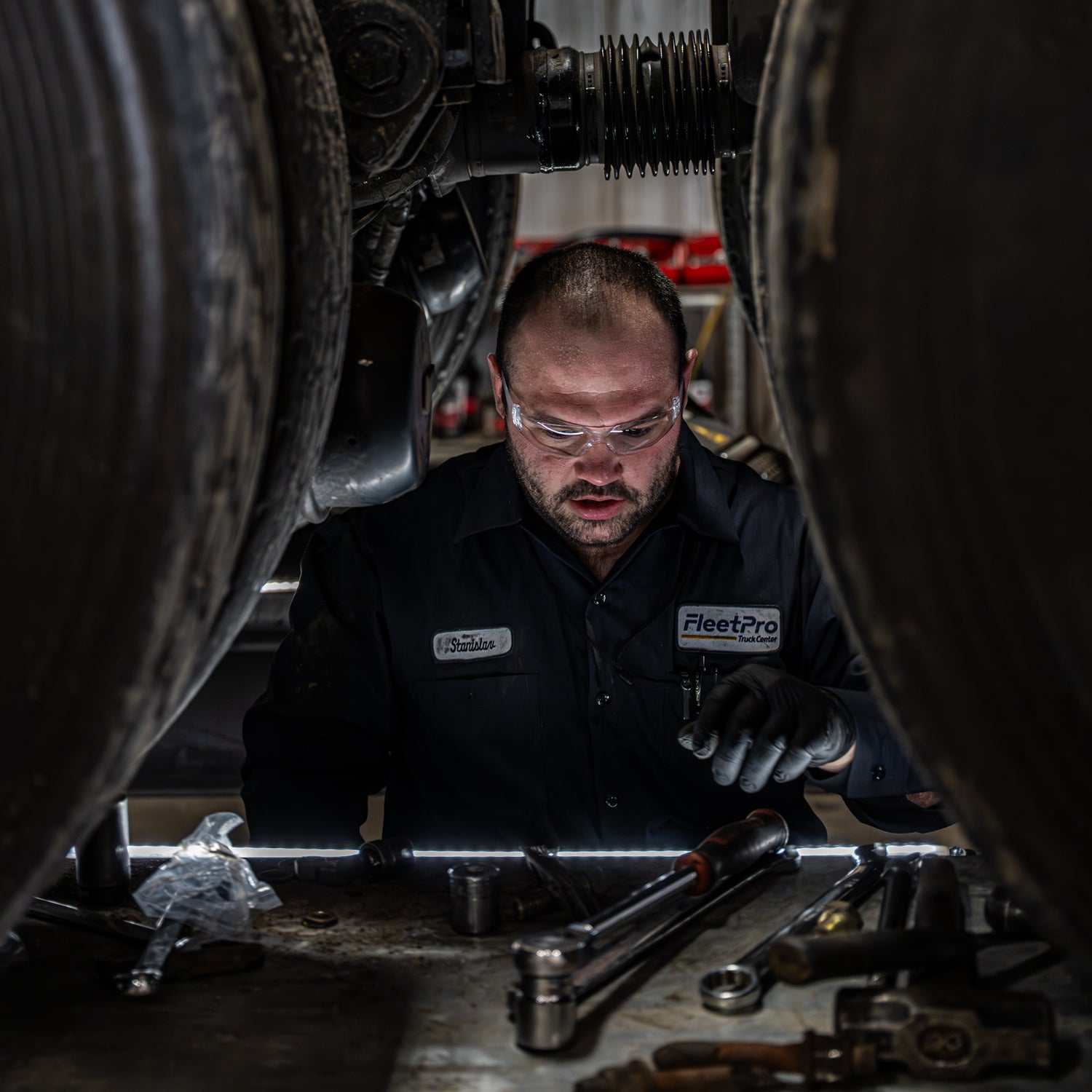 FleetPro Truck Center Fast Service