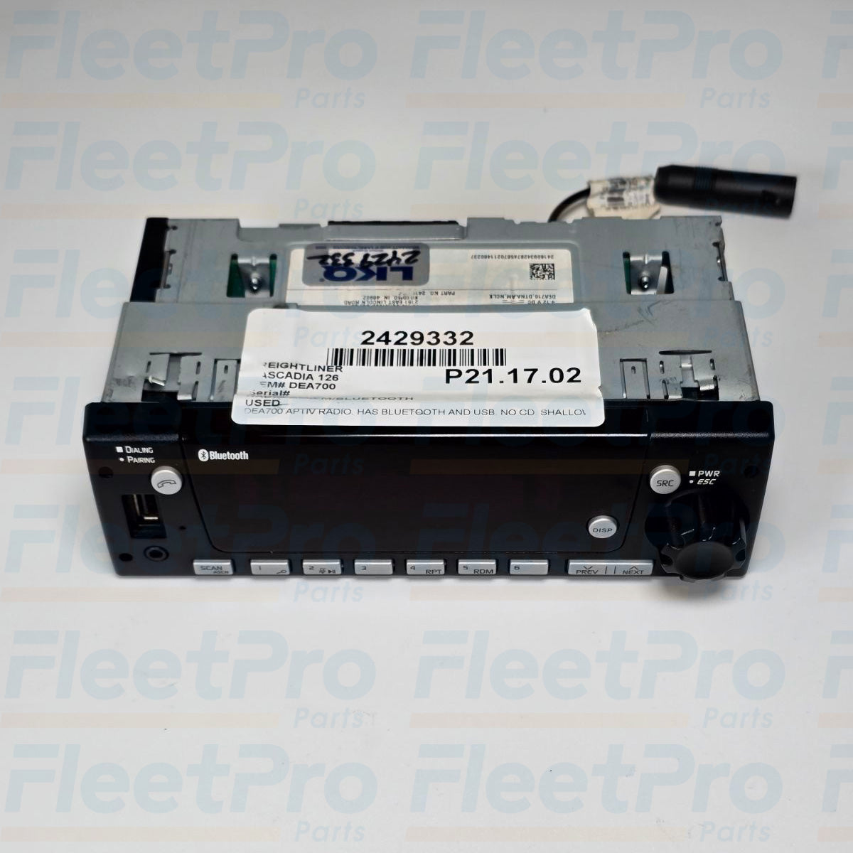 Freightliner radio 2429332 Bluetooth connectivity icons and USB port close-up