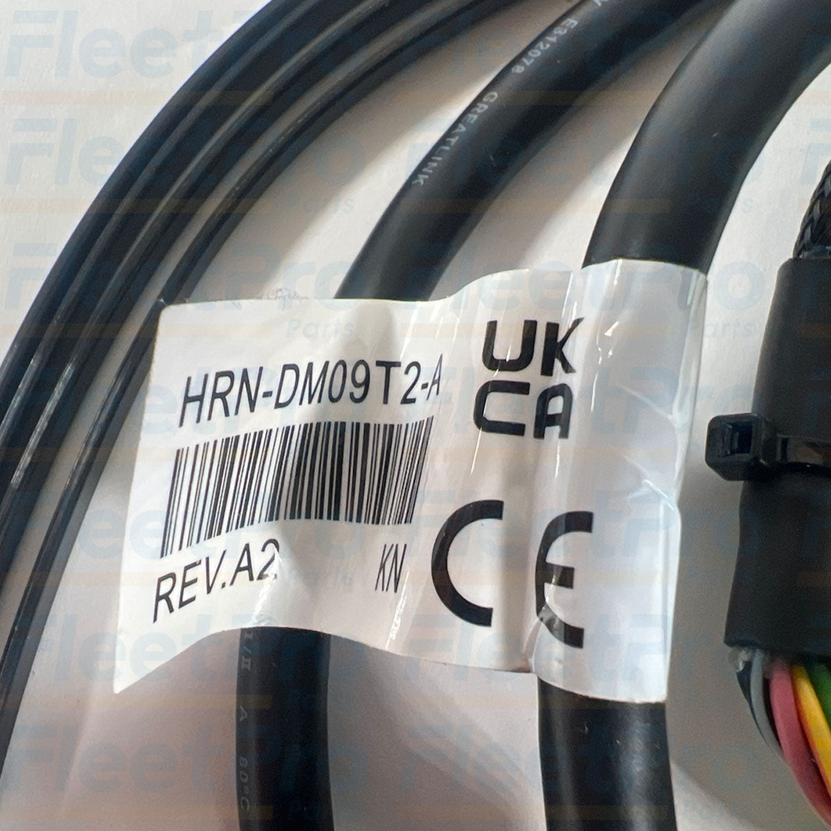 Heavy-duty GPS tracking adapter