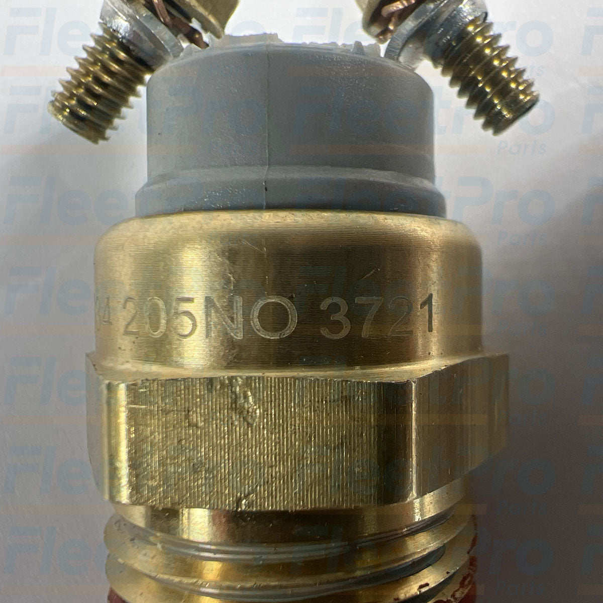 Threaded brass NPT probe detail on Index 8037034P temperature switch