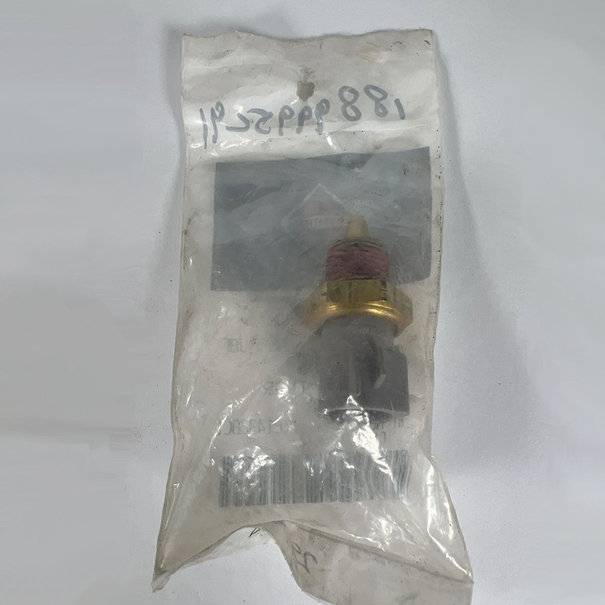 Genuine International 1814320C1 oil temperature sensor