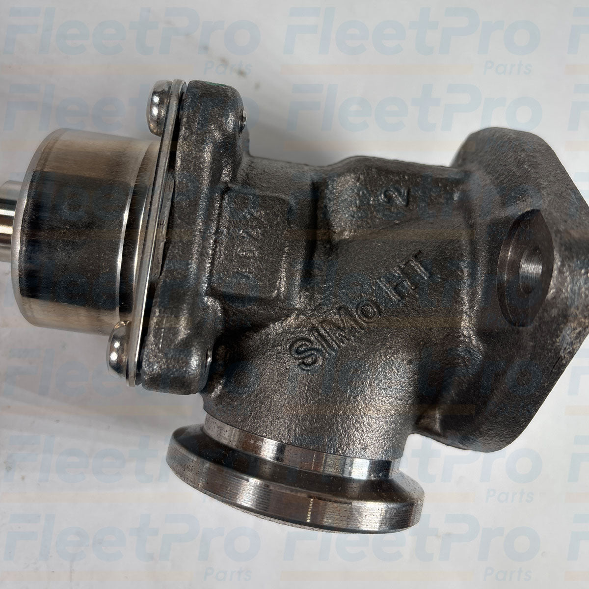 Precision-machined intake port and stainless valve seat detail on International 2523717C91