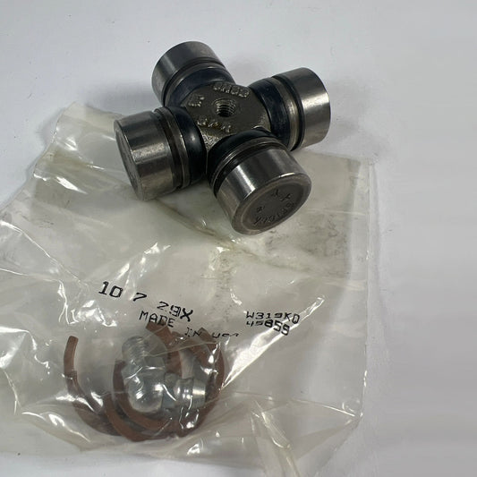 International 447797C91 steering gear U-joint kit
