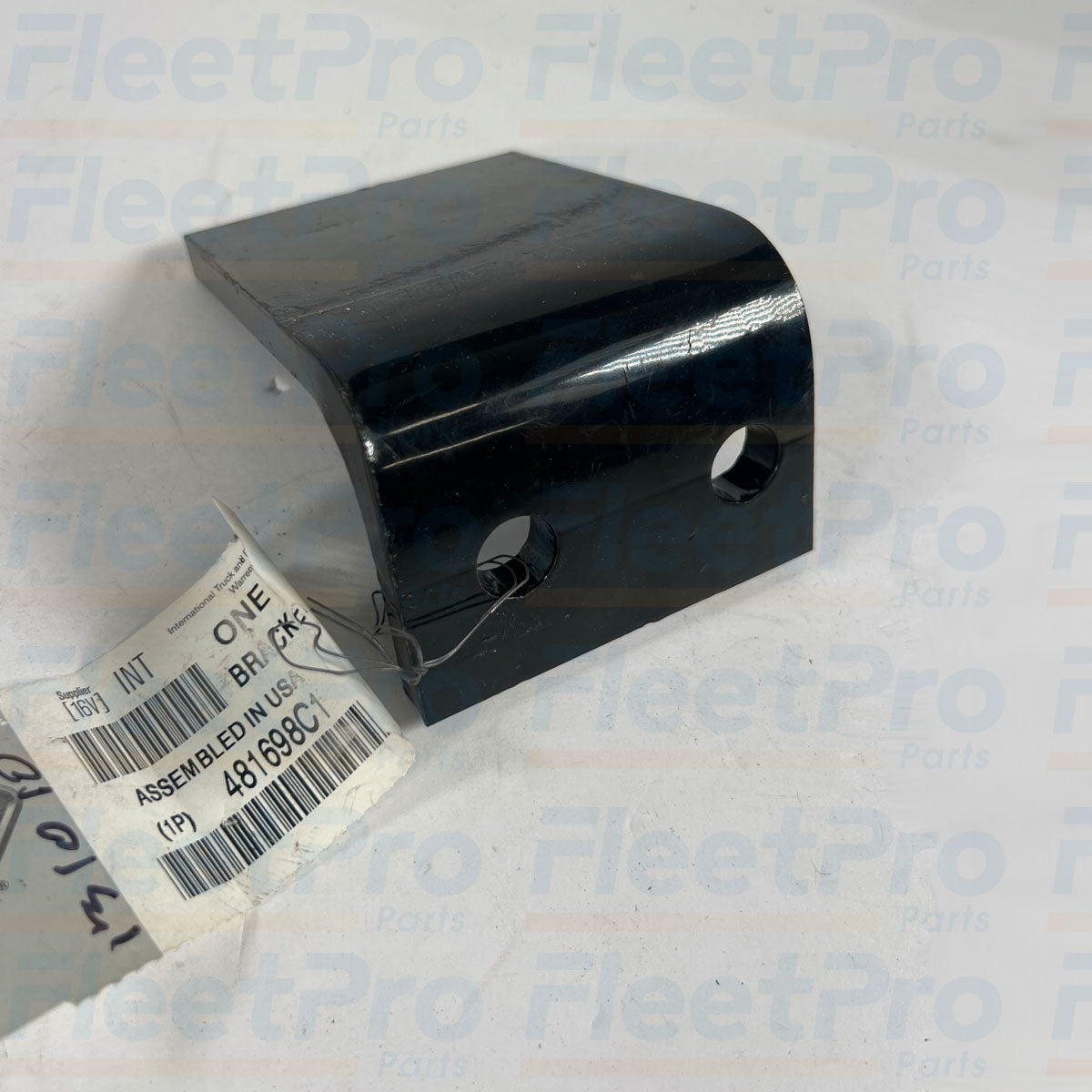 International 481698C1 transmission mount bracket
