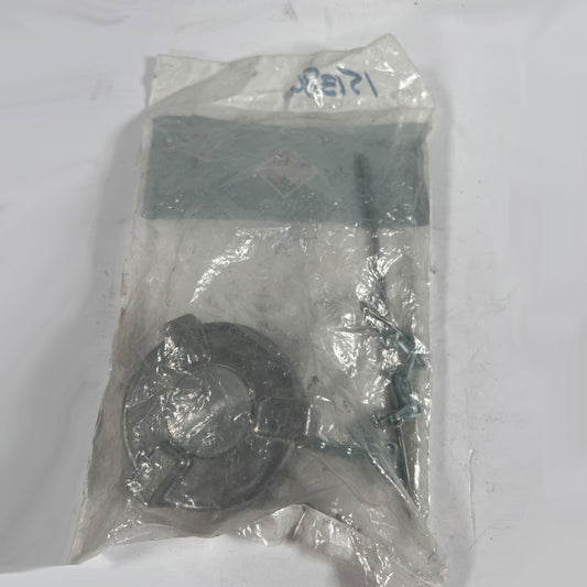 International 576746C92 fuel cap assembly