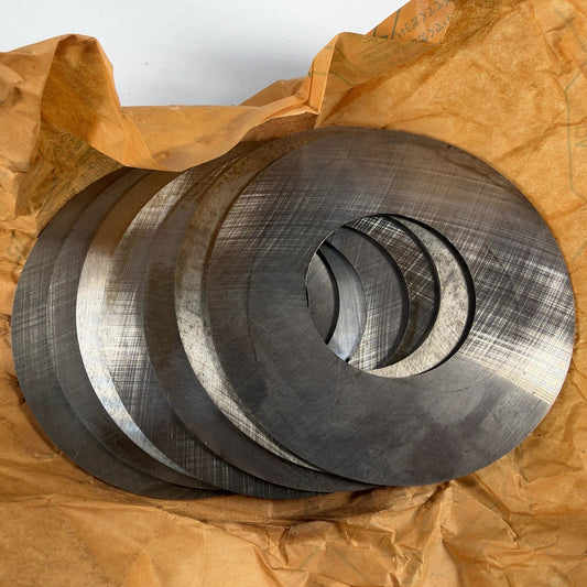 Genuine International 597185C91 differential pinion gear bearing shim set full front view