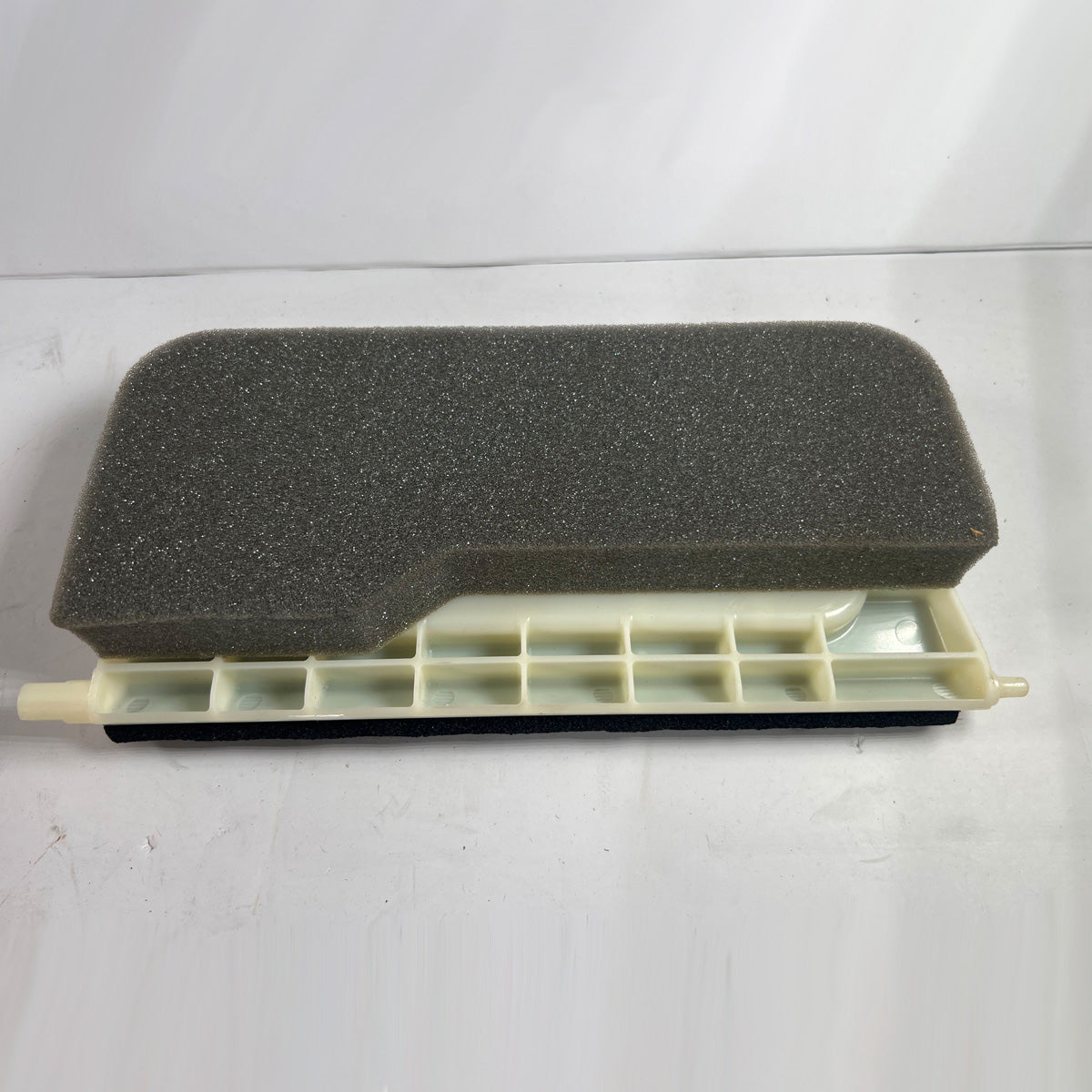 International Fresh Air Door Subassembly 2513627C1 front view HVAC replacement part