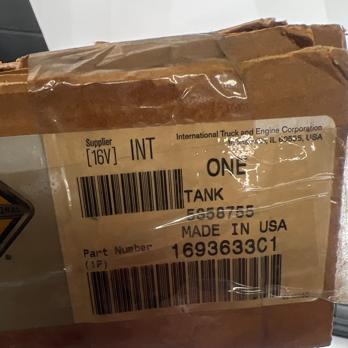 Genuine International OEM radiator plastic 1693633C1