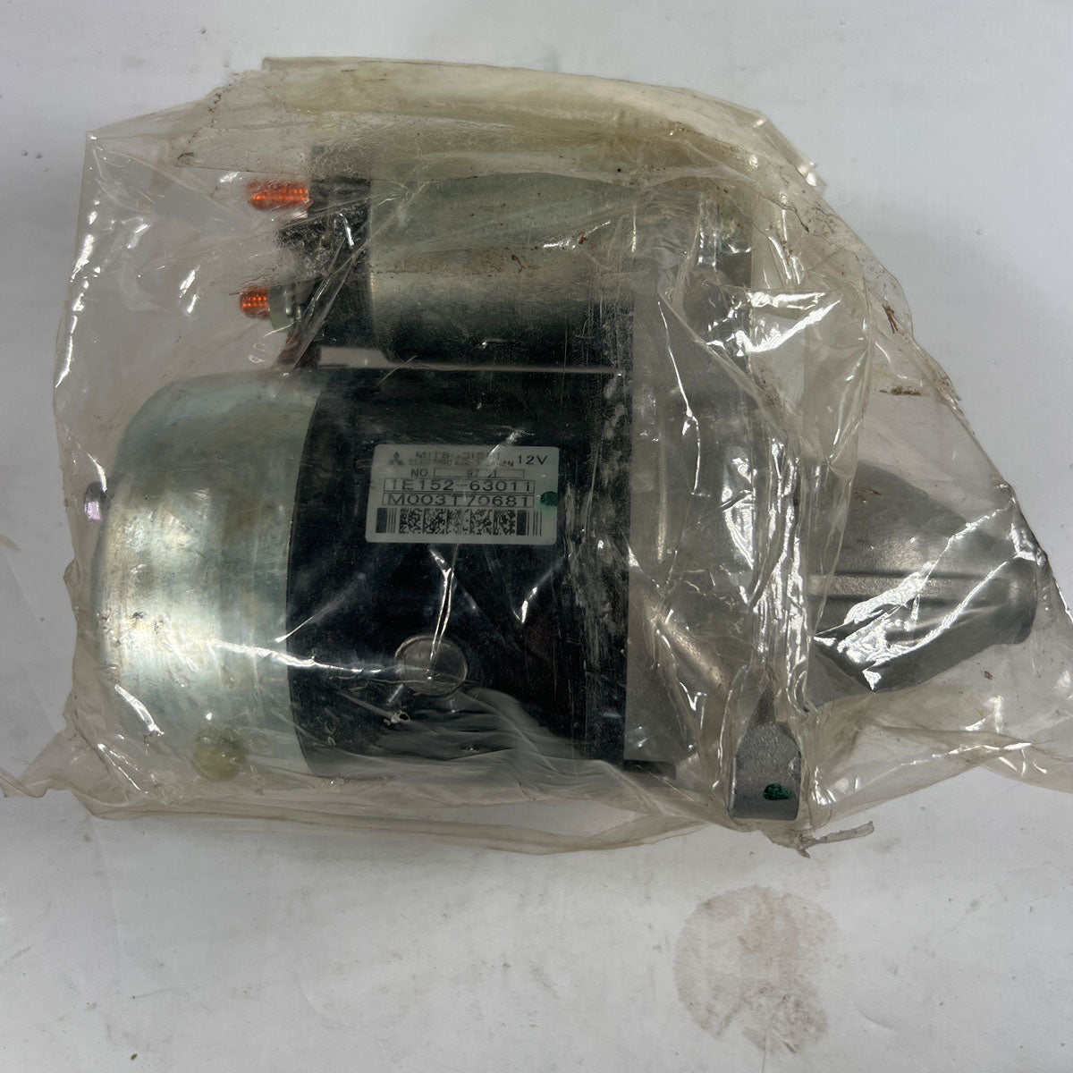 Mitsubishi 1E152-63011 starter motor