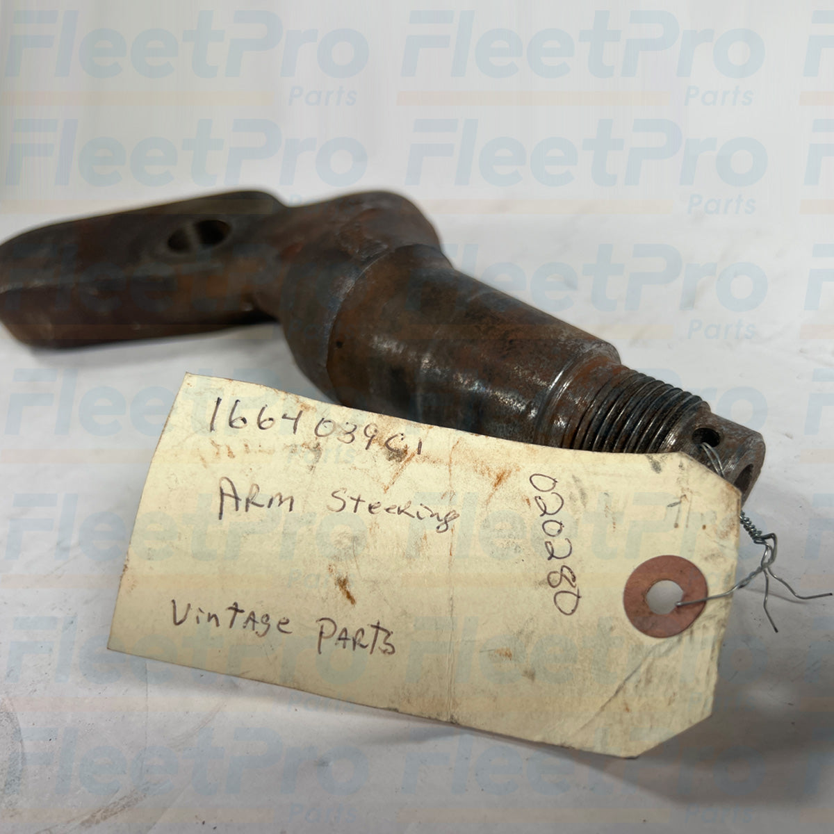 Navistar steering component idler arm