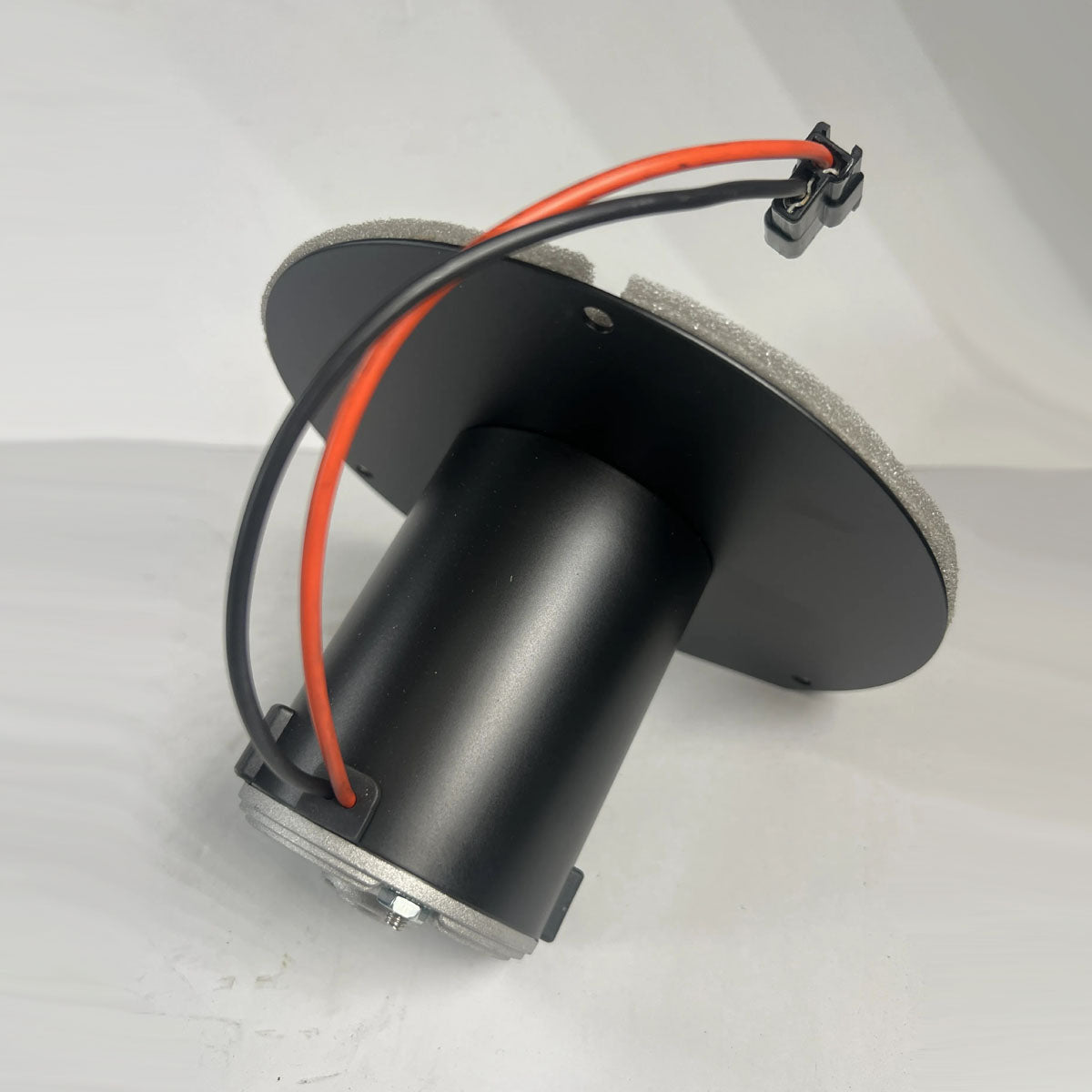 Paccar SR2000010 heavy-duty truck HVAC blower motor full view