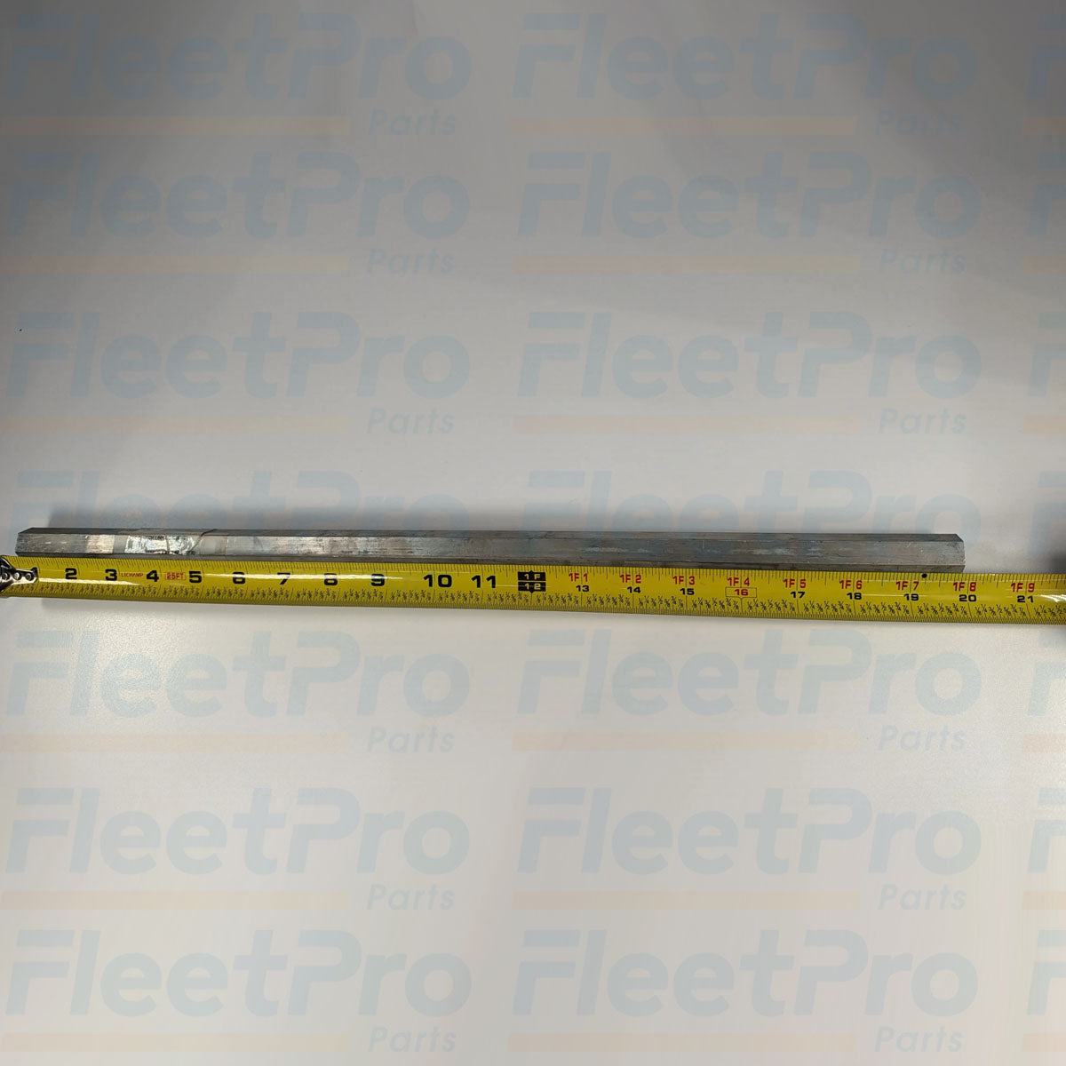 Full side profile angle showing overall length and body shaft diameter on Peterbilt 06-01150-505