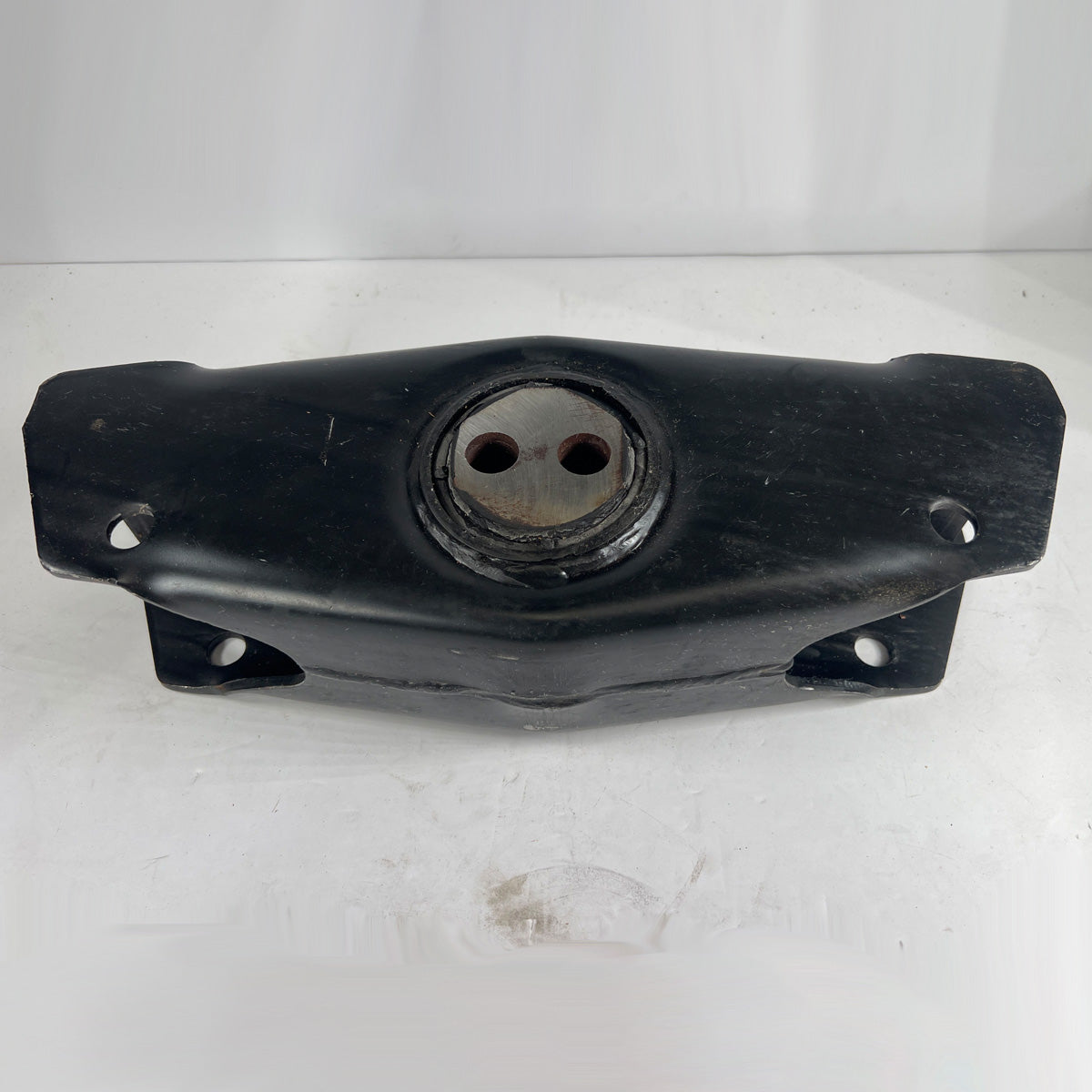 Tandem axle equalizer beam