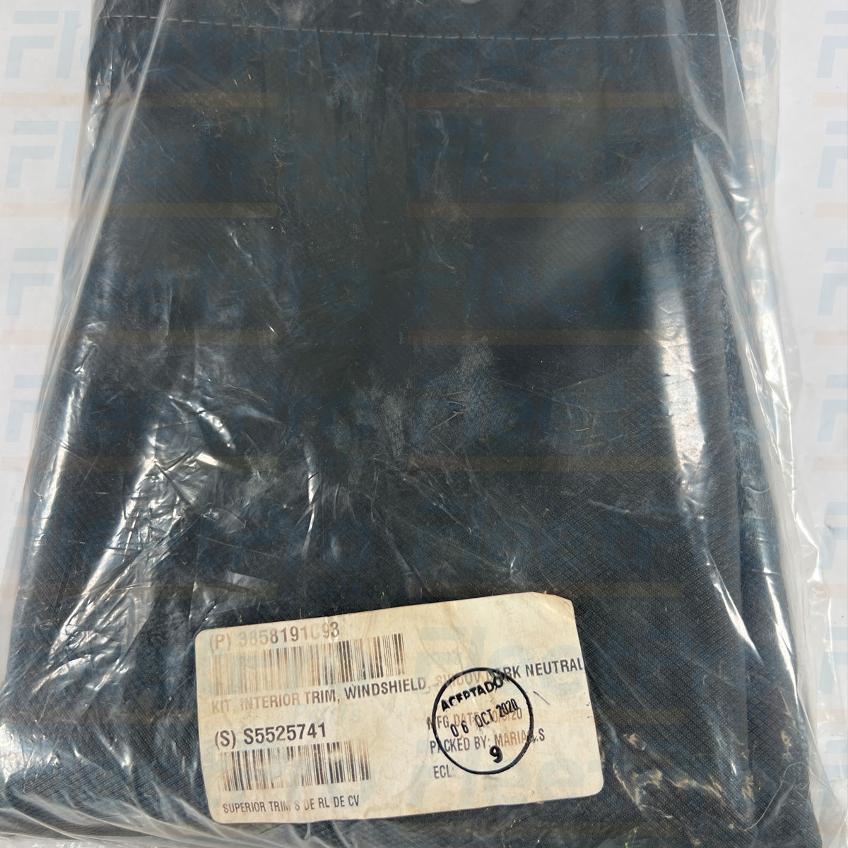 Truck windshield sunshade curtain