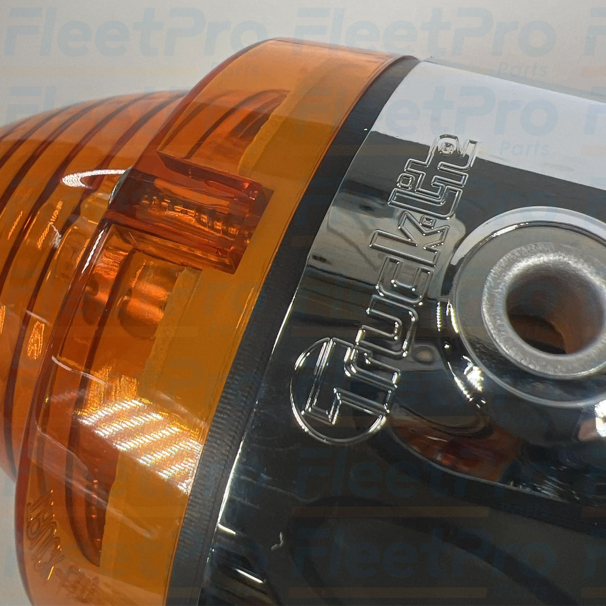 Front view of Truck-Lite 26760Y3 cab lamp